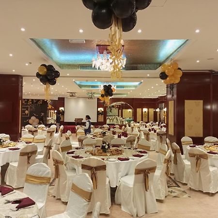 Royal Concorde Hotel & Suite Dubai Dış mekan fotoğraf