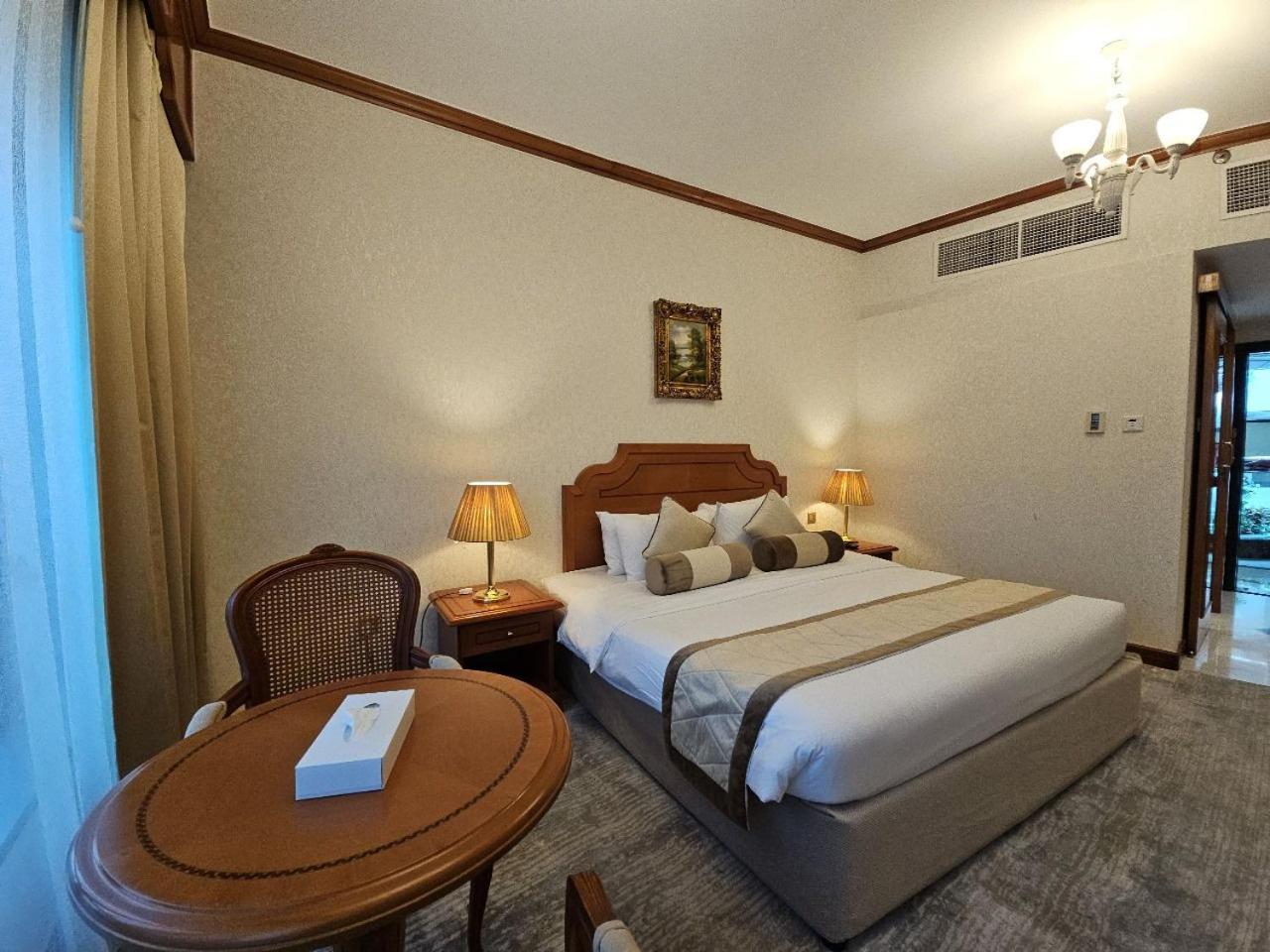 Royal Concorde Hotel & Suite Dubai Dış mekan fotoğraf
