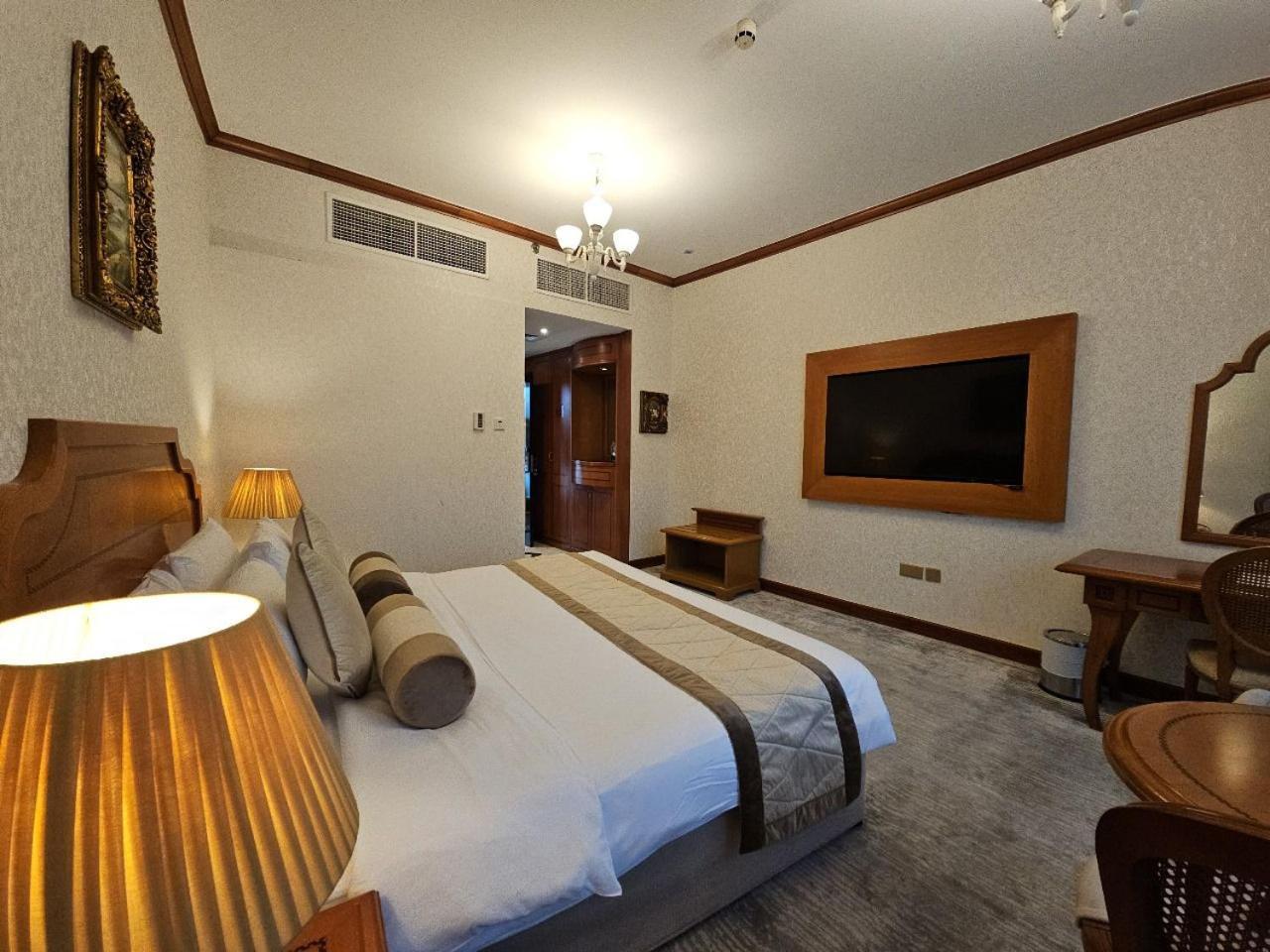 Royal Concorde Hotel & Suite Dubai Dış mekan fotoğraf