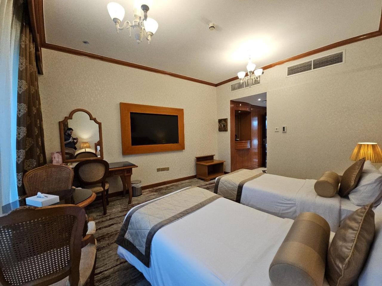 Royal Concorde Hotel & Suite Dubai Dış mekan fotoğraf