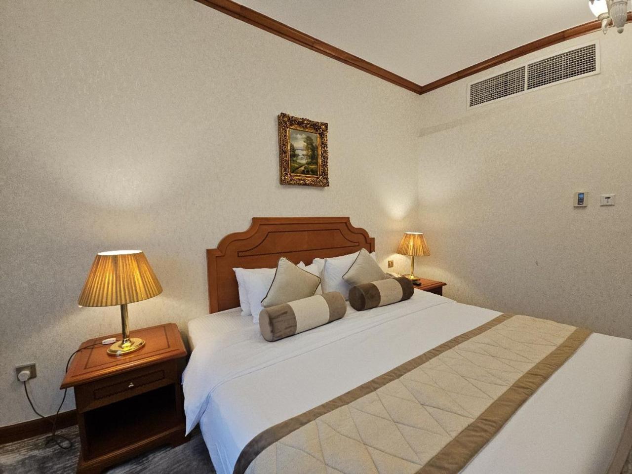 Royal Concorde Hotel & Suite Dubai Dış mekan fotoğraf